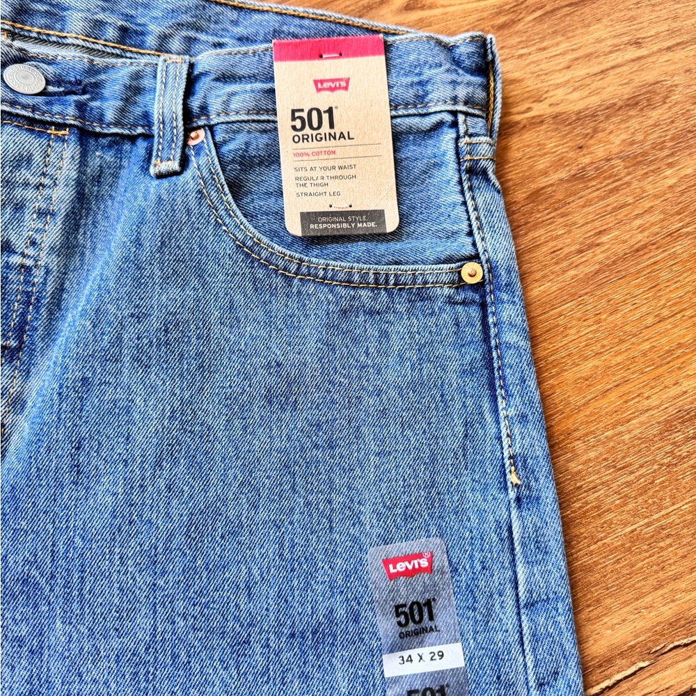 Levi's Men's 501 Classic Straight Leg Blue Jeans Size W34 L29 NWT - Picture 4 of 6